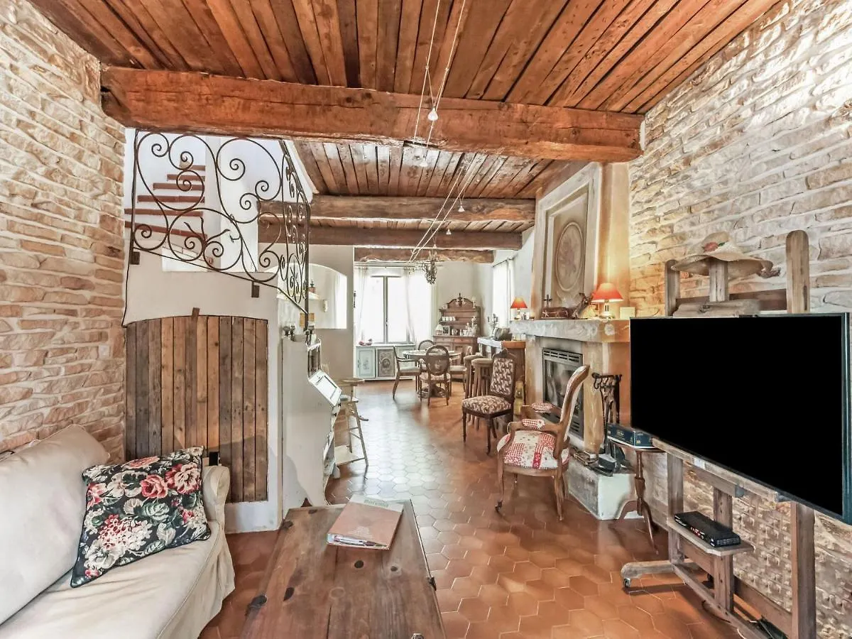 Charming Holiday Home In Lorgues With Pool